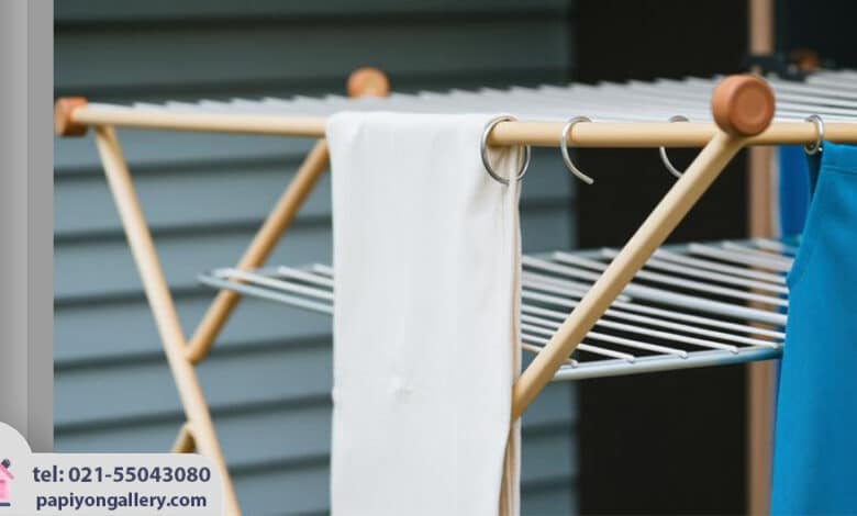 کاملترین راهنمای خرید رخت آویز های آپارتمانی؛ انواع بند رخت آویزی تاشو و آویزی
